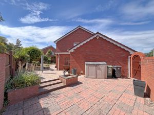 Photo 18- click for photo gallery